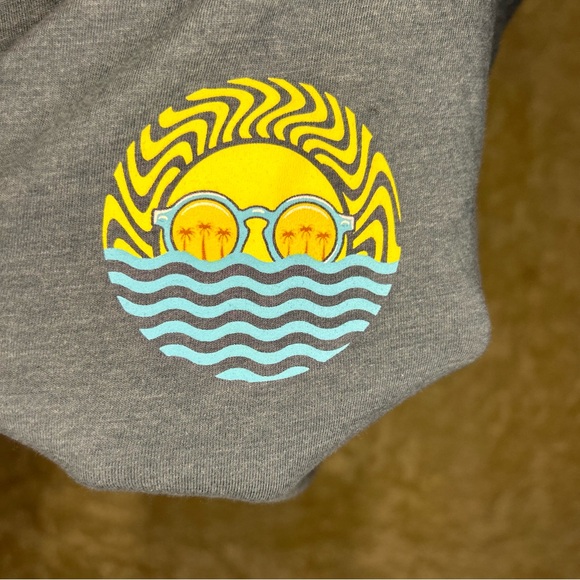 Into the AM Tshirt gray XL sun with sunglasses graphic front and back - Picture 2 of 5